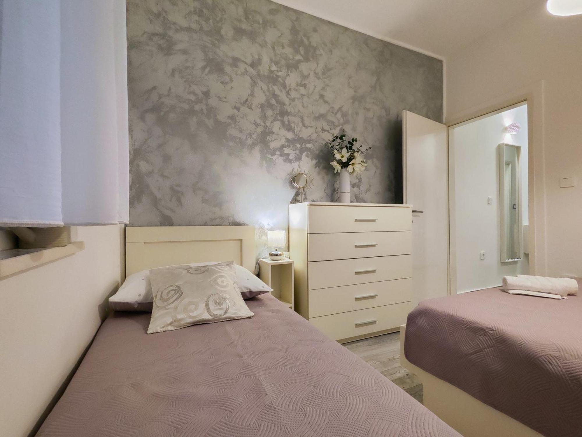 Sea & Sun Apartments Tucepi Room photo